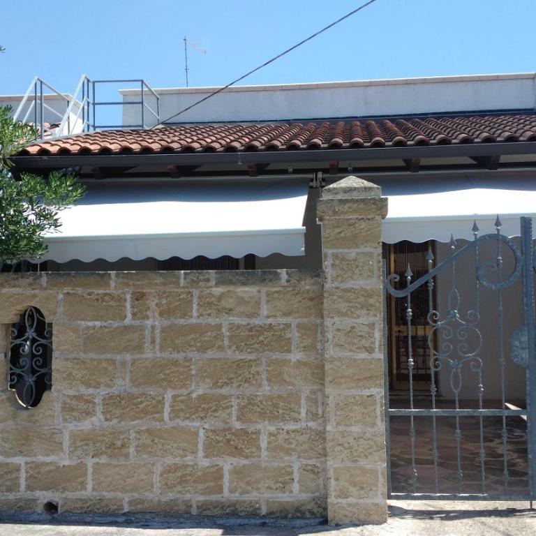 Villa Lory - Torre Lapillo - 300 mt dalla spiaggia - Casa con 2 Camere da Letto - 1