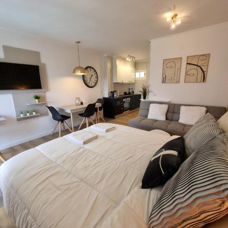 Jupiter. Moderno estudio. Vistas al mar y montaña - Apartamento de 1 dormitorio - 10