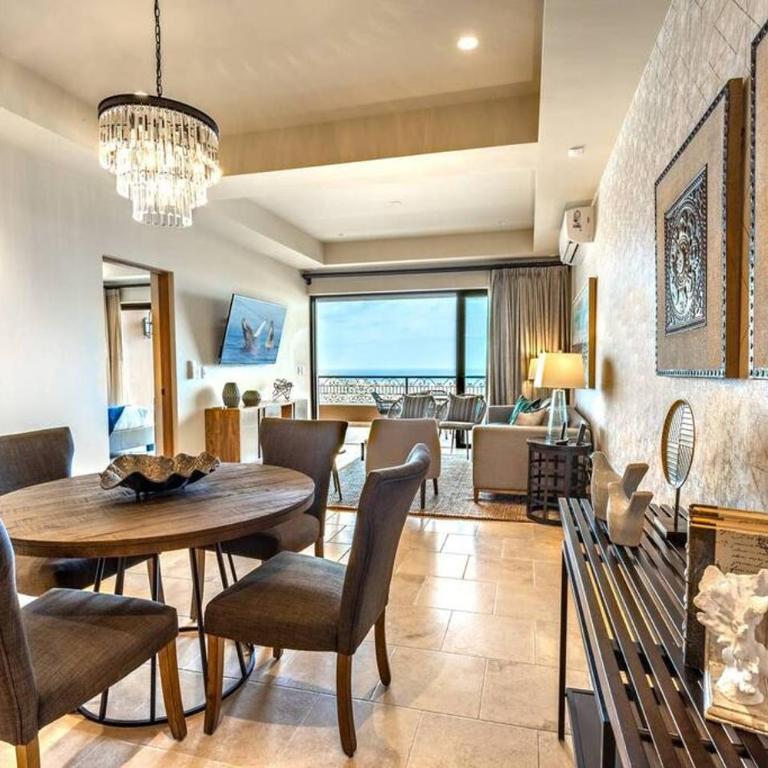 Breathtaking Ocean Views and Access Best Resorts! - Two-Bedroom Apartment - 4