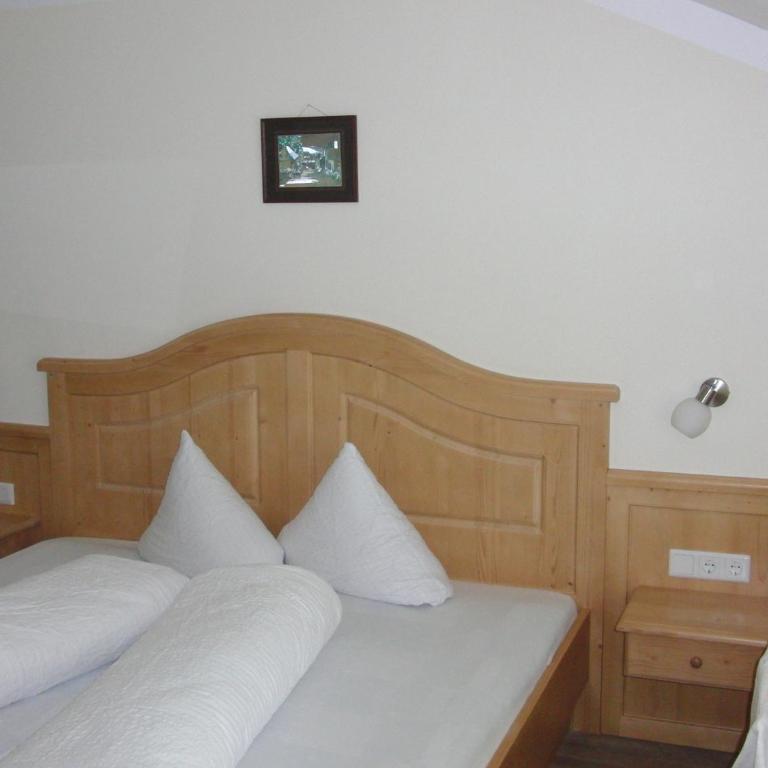Gästehaus Loithaler - Doppelzimmer mit eigenem Bad - Nebengebäude - 1