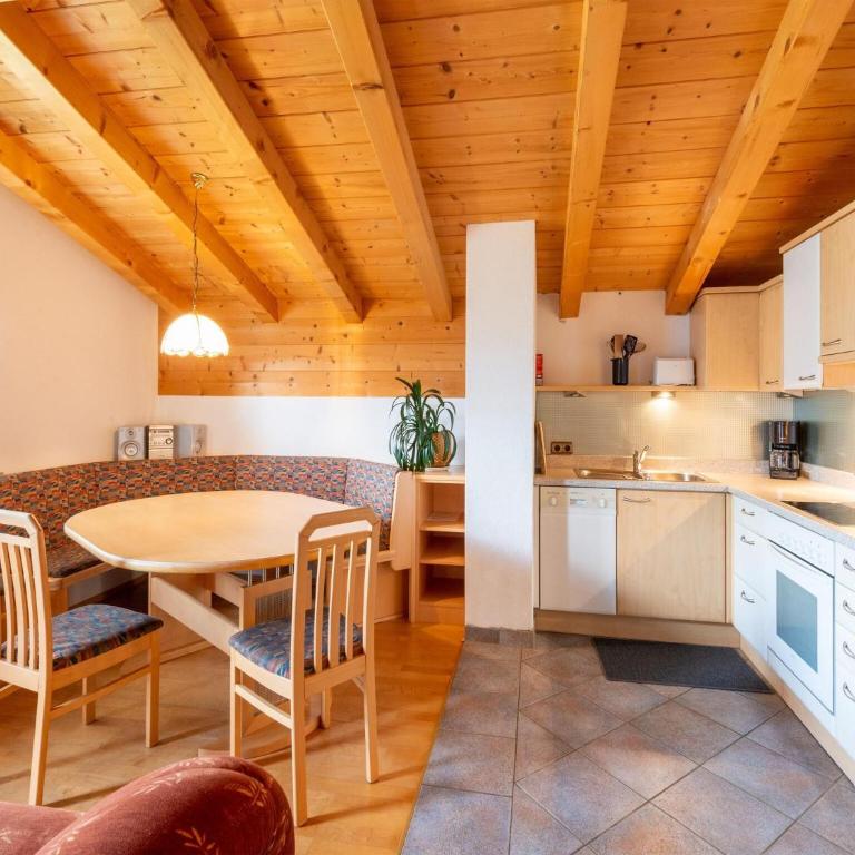 Chalet in Gattererberg near Ski Slopes - Apartment mit 2 Schlafzimmern - 4