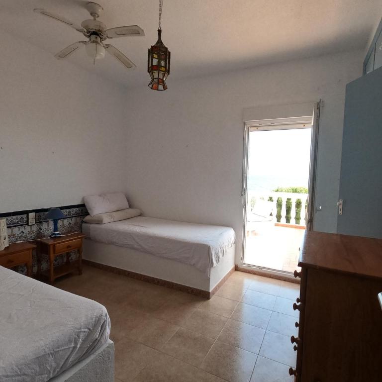 Oasis en la playa: piscina y relax - Casa de 3 dormitorios - 10