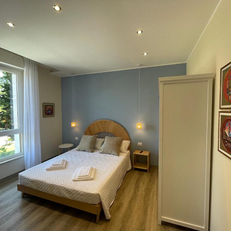 Caprice 2.0 - Two-Bedroom Apartment with Lake View - 15