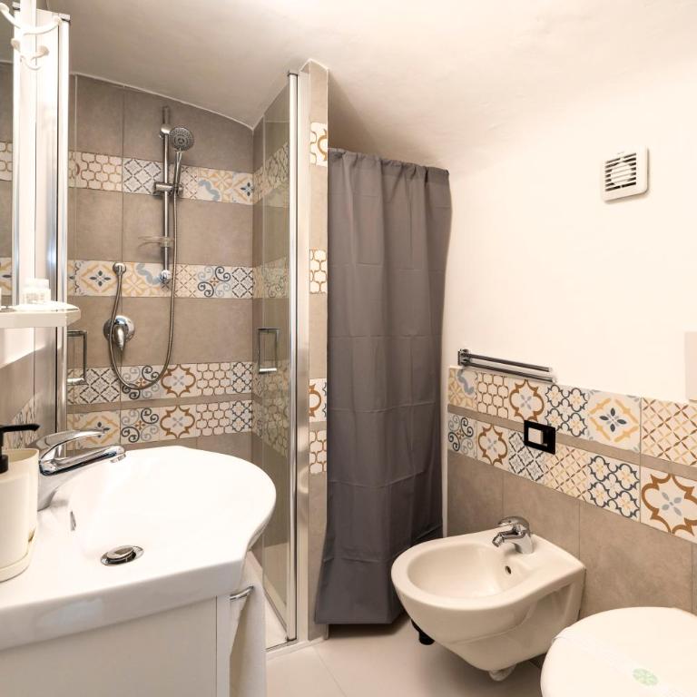 GuestHost - White&Grey Comfy Apartment - Appartamento con 1 Camera da Letto - 11