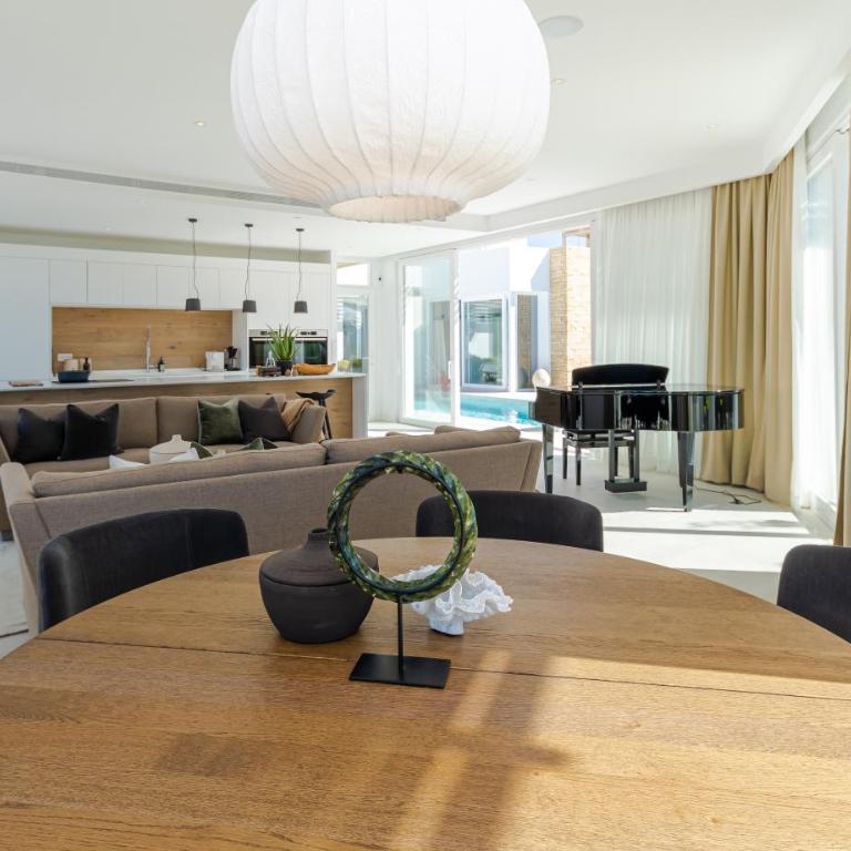 Unique & Luxurious Villa With Heated Pool, Gym & C - Casa - 7