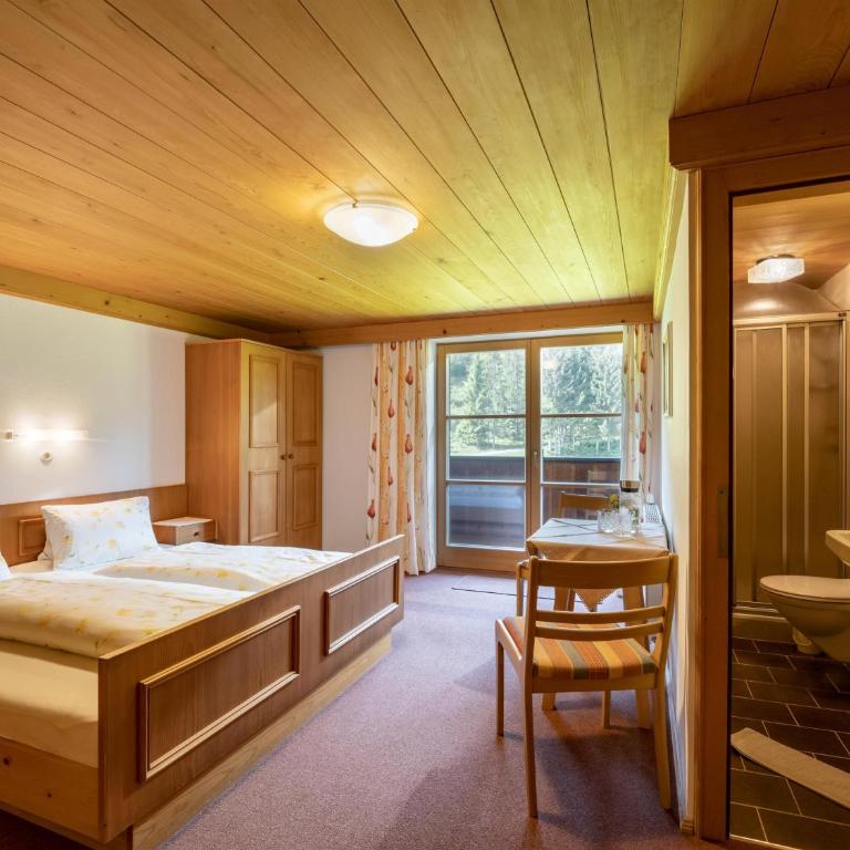 Bauernhof Niederfilzboden - Doppelzimmer mit Dusche - 3