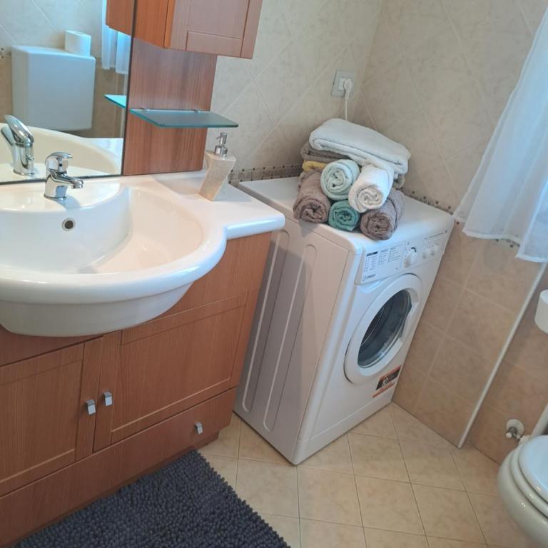 CasaMG - Appartamento con 2 Camere da Letto - 33