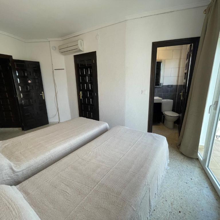 Atico El Retiro - Two-Bedroom Apartment - 18