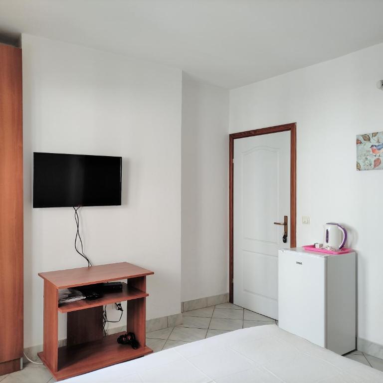 Guest House Violet - Studio sa Balkonom - 17