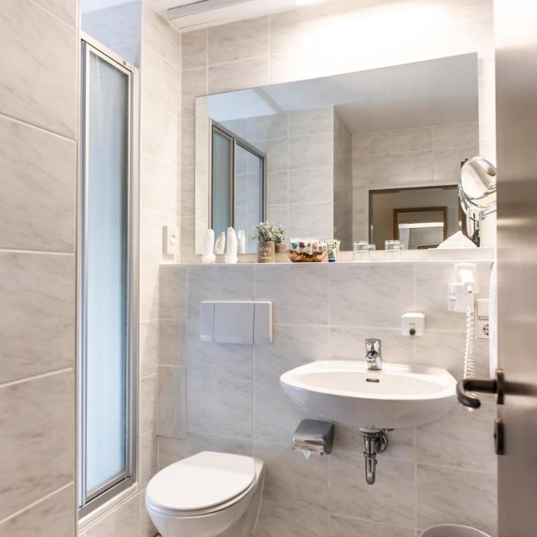 Hotel Am Moosfeld - Economy Doppelzimmer - 3
