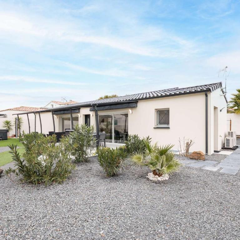 Villa T4 climatisée avec jardin, jacuzzi et Free WiFi à 600 m de la plage - FR-1-423-234 - Villa - 11