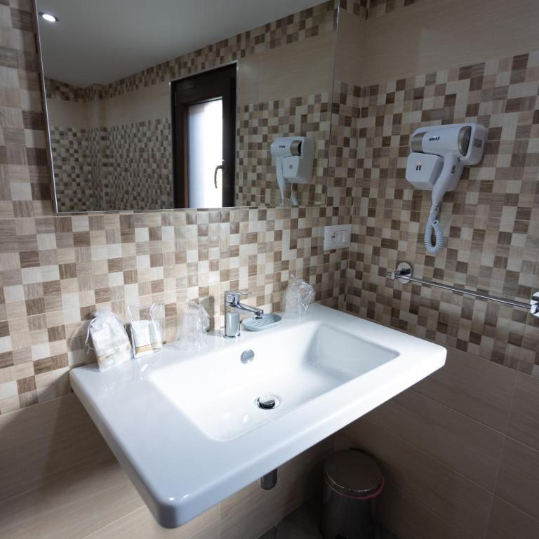 Bed and Breakfast Horizon - Double Room with Balcony and Sea View - 12