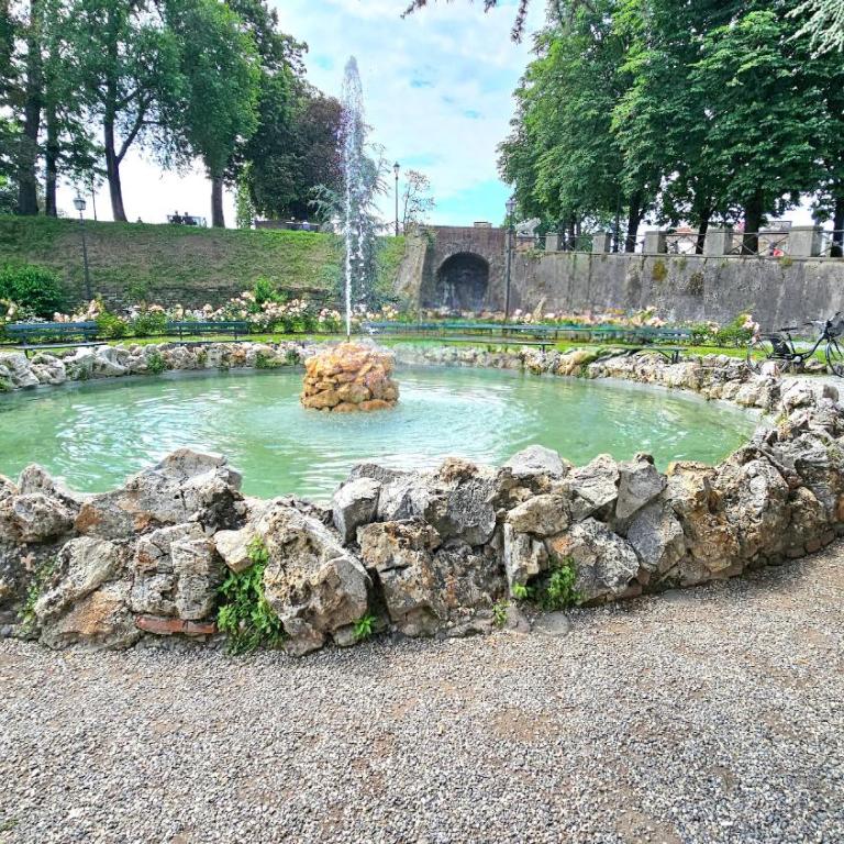 Lucca Walls Dream - Air Cond - Wi-Fi - Panoramic in front of the historical Walls - - Appartamento - 32