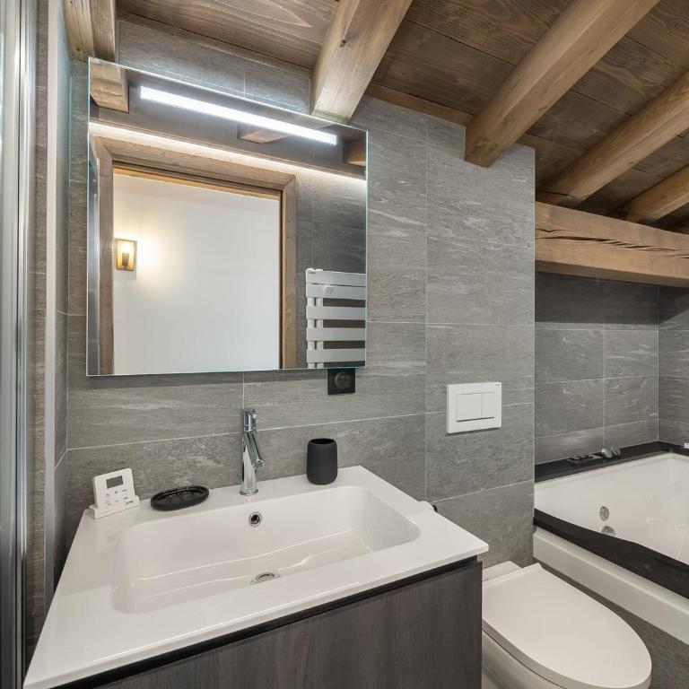Appartement spacieux avec accès bien-être, proche des pistes et du centre de Megève - FR-1-569-46 - Apartment - 12