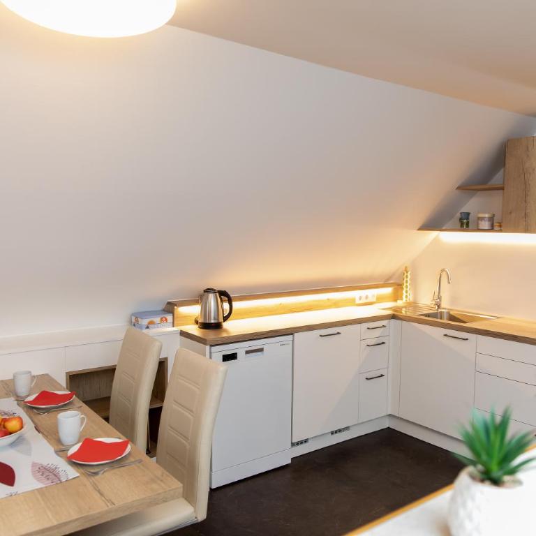Haus Rosy Ferienwohnung - Apartment mit 2 Schlafzimmern - 2