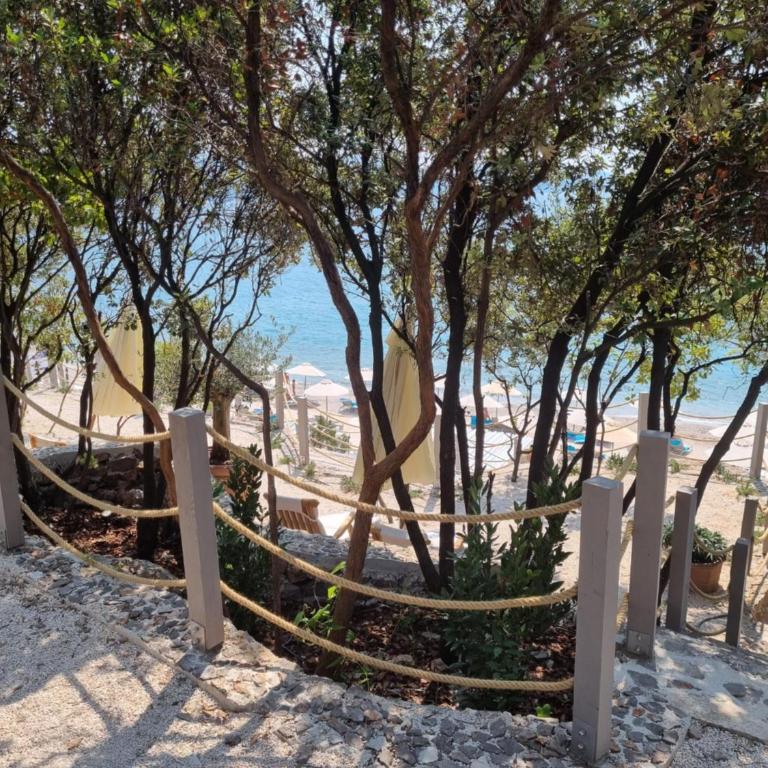 Lustica Lux - Two-Bedroom Apartment - 16