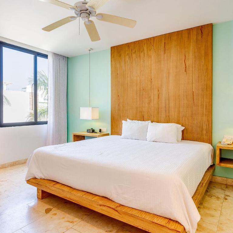 A-Nah Apartments, Rooftop Pool, walking distance to 5th avenue - One-Bedroom Apartment - 10