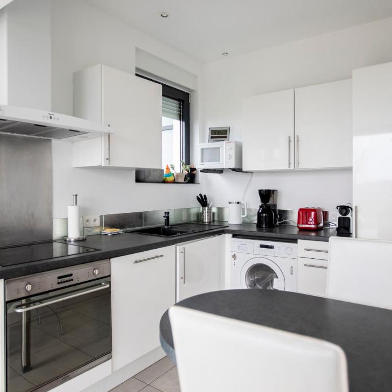 Villa Malibu by Connexion - Three-Bedroom Apartment - 11