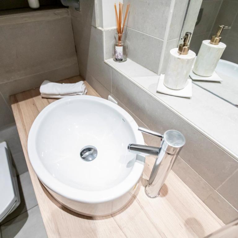 Villa Malibu by Connexion - Three-Bedroom Apartment - 20