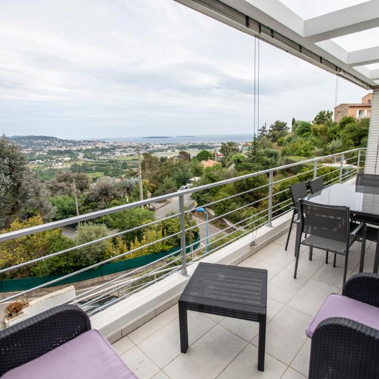 Villa Malibu by Connexion - Three-Bedroom Apartment - 25