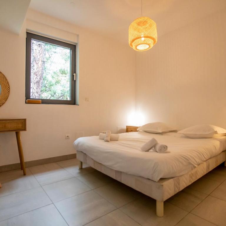 Villa Malibu by Connexion - Three-Bedroom Apartment - 30