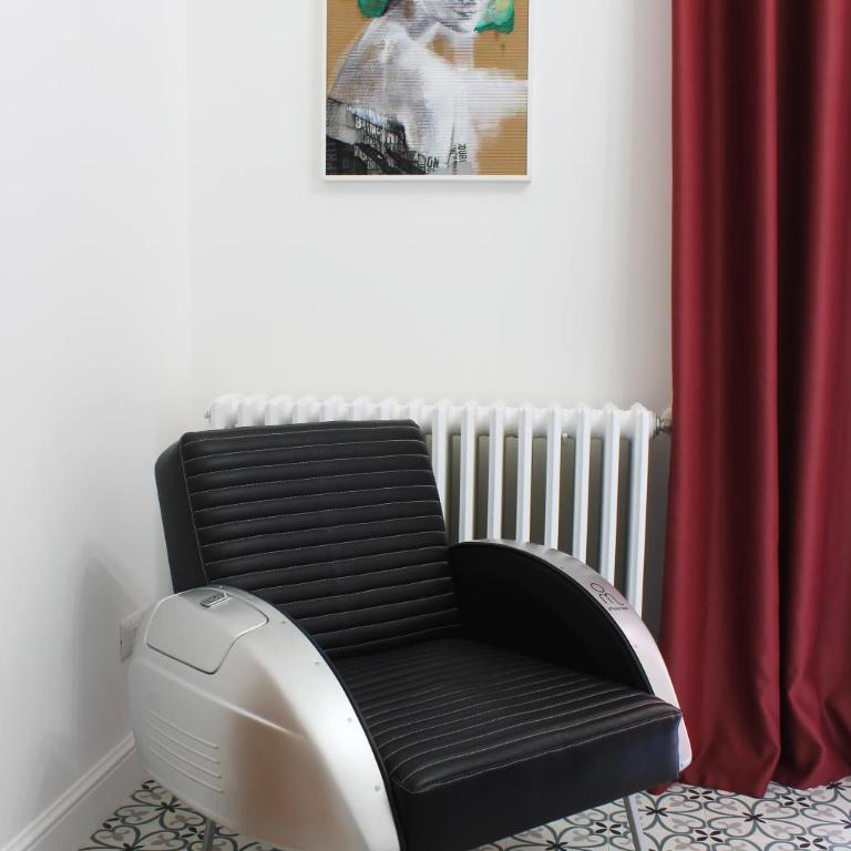 Ottantotto Viterbo - Camera Matrimoniale con Balcone - 1