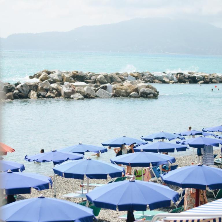 Chiavari Beach - Appartamento con 3 Camere da Letto - 55