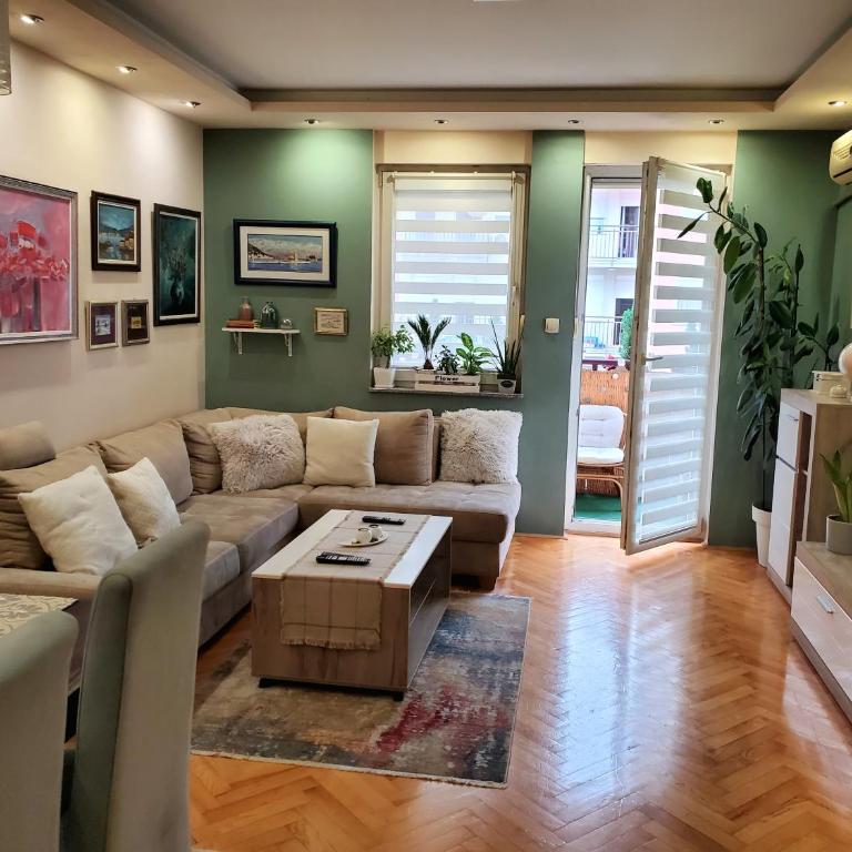 Apartman Novi Sad 68m2 - Apartman sa 2 Spavaće Sobe - 1