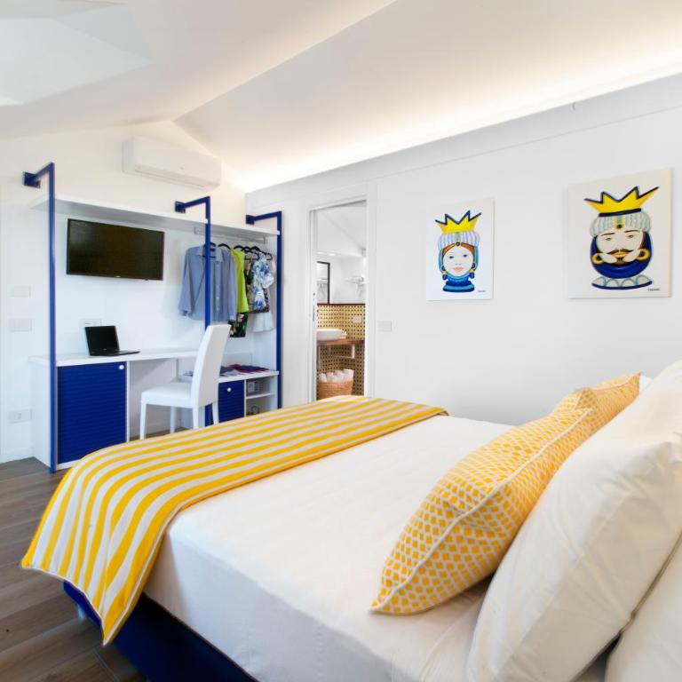 YourHome - Relais Loggia Li Galli - Camera Matrimoniale Deluxe con Balcone e Vista Mare - 5