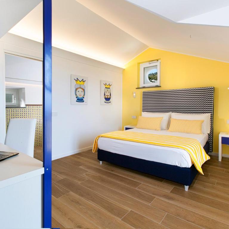 YourHome - Relais Loggia Li Galli - Camera Matrimoniale Deluxe con Balcone e Vista Mare - 8