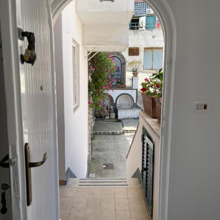 Capri Pride Guest House - Casa con 2 Camere da Letto - 2