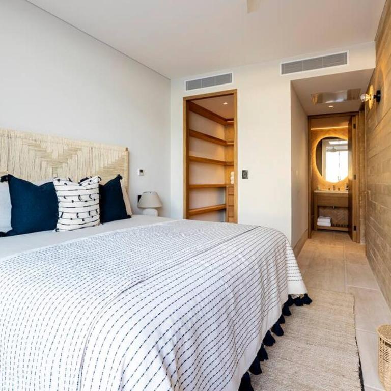 6 Guests - Amazing Views -Top Design - Three-Bedroom Apartment - 8