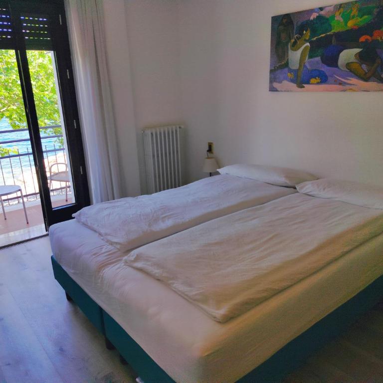 Hotel S.Maria - Camera Matrimoniale/Doppia con Letti Singoli con Balcone e Vista Lago - 3