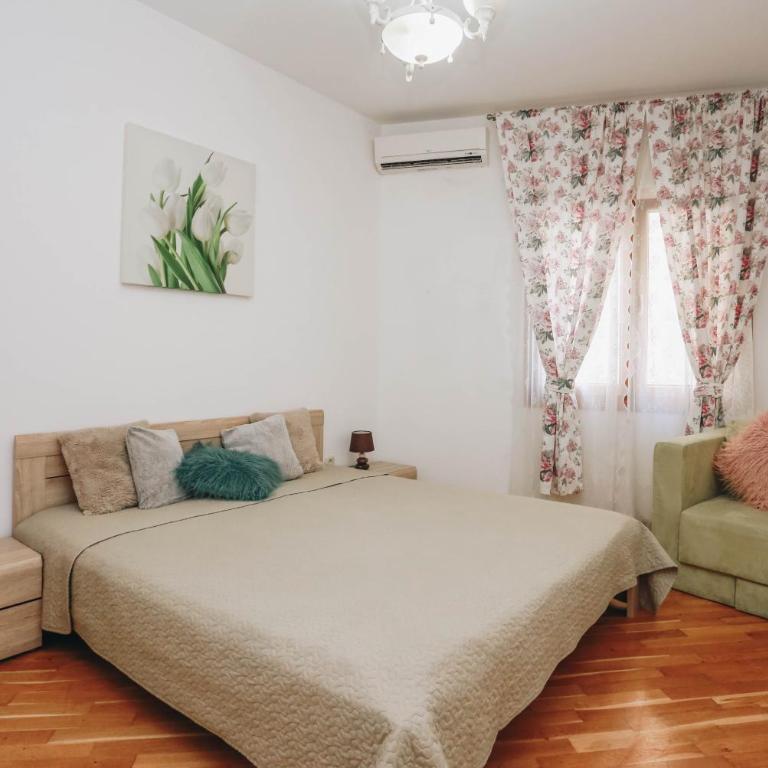 Apartment near Ponta Nova of Rafailovici - Apartment with Sea View - 4