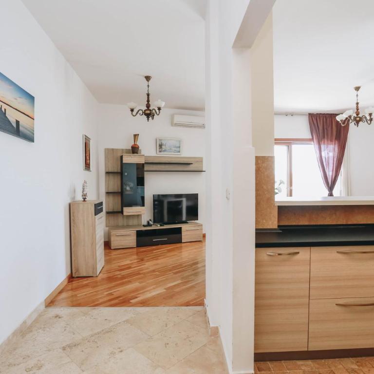 Apartment near Ponta Nova of Rafailovici - Apartment with Sea View - 43