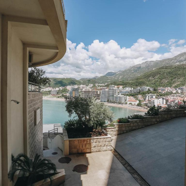 Apartment near Ponta Nova of Rafailovici - Apartment with Sea View - 86