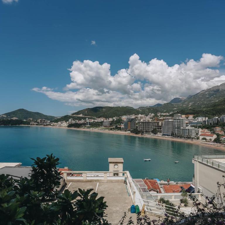 Apartment near Ponta Nova of Rafailovici - Apartment with Sea View - 90