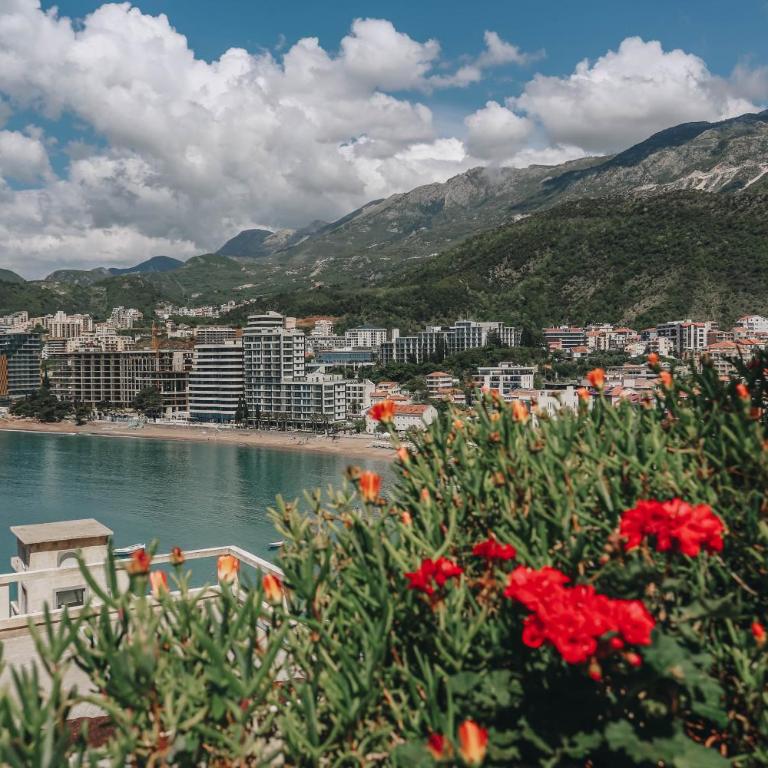 Apartment near Ponta Nova of Rafailovici - Apartment with Sea View - 2