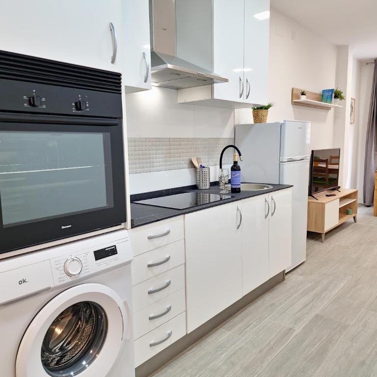 Apartamentos Bielsa 'Madrid Río' - Studio Apartment - 21