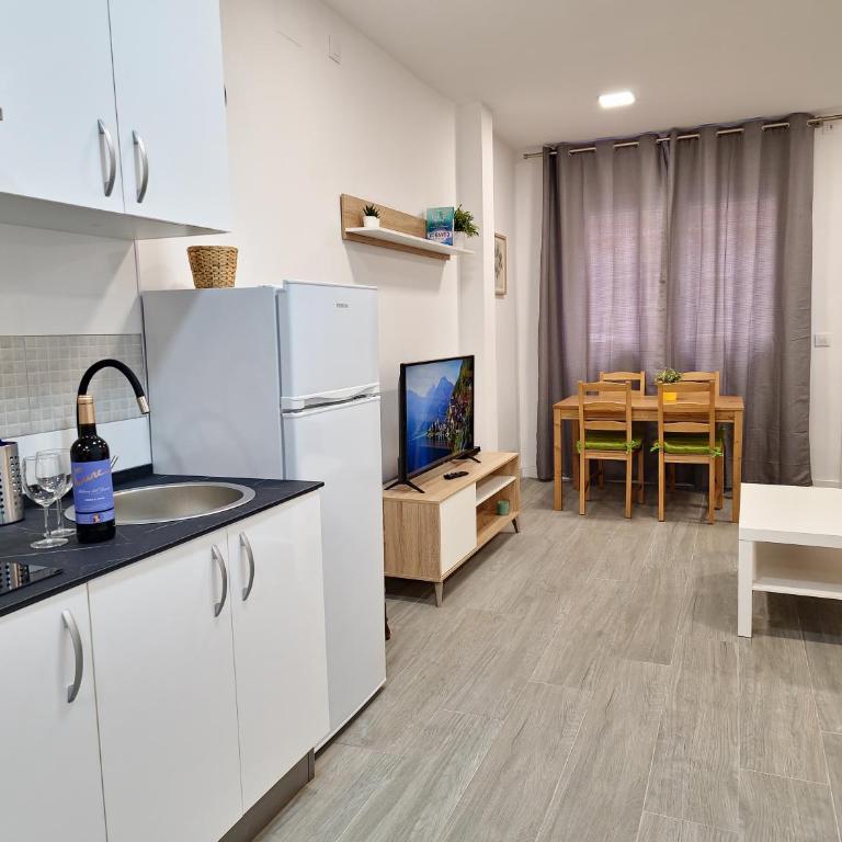 Apartamentos Bielsa 'Madrid Río' - Studio Apartment - 20