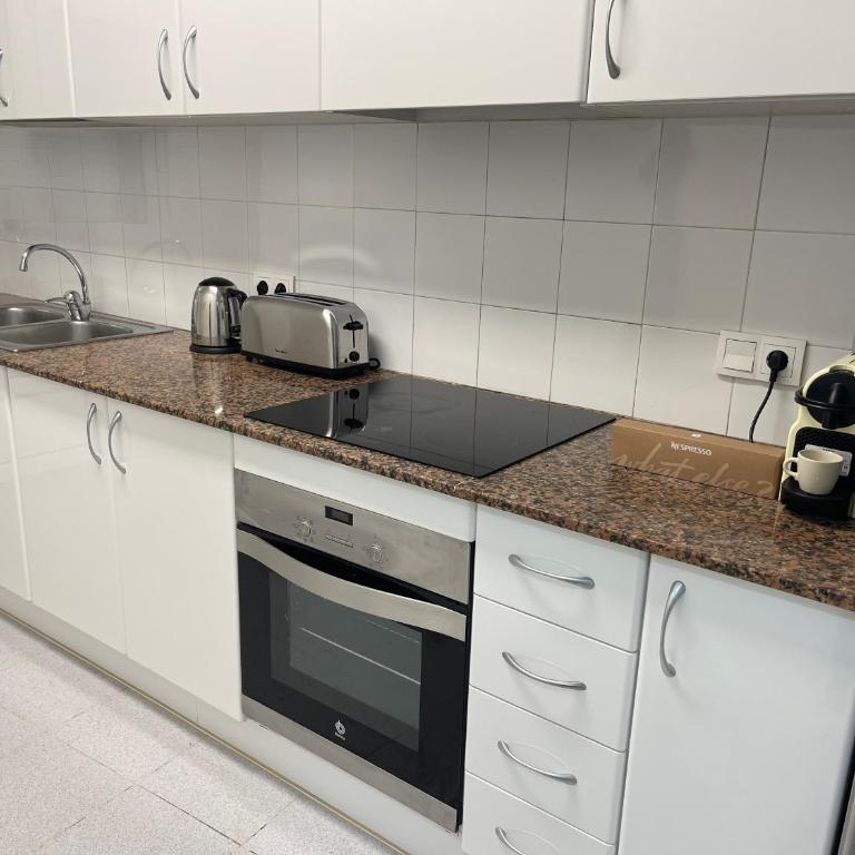Aquamarine Sant Feliu en la playa con patio - Apartamento de 3 dormitorios - 26