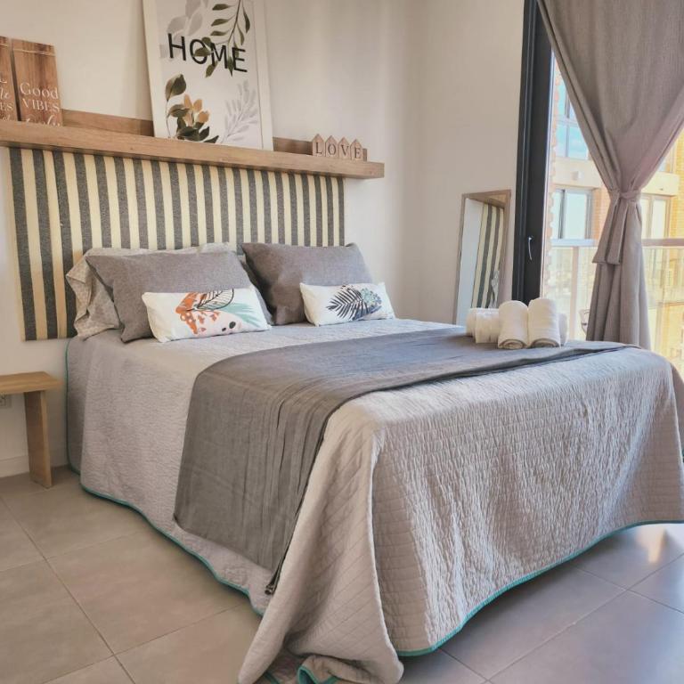 Dptos amoblados NQN - Excelente ubicacion- ZONA CENTRO - Apartamento con balcón - 3