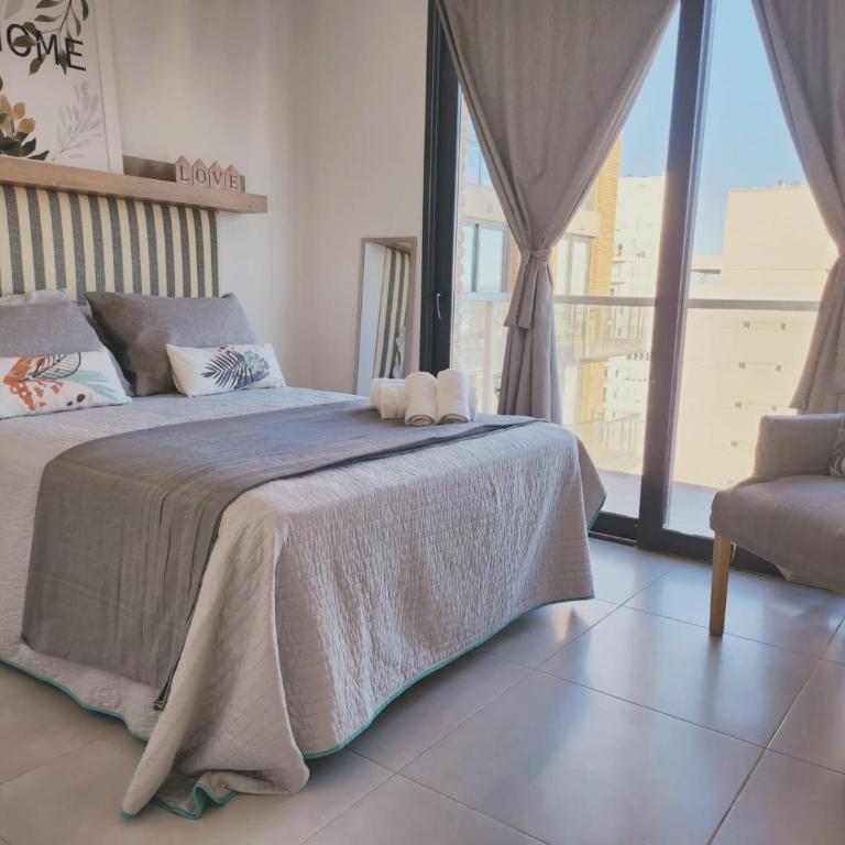 Dptos amoblados NQN - Excelente ubicacion- ZONA CENTRO - Apartamento con balcón - 7
