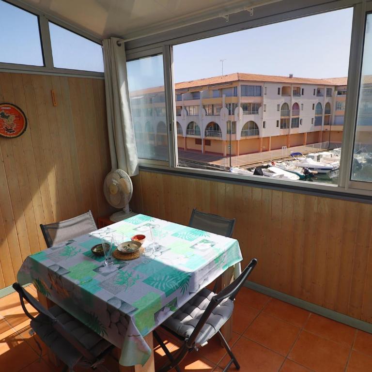 T2 à Sète avec climatisation et parking privé - FR-1-472-190 - Apartment - 2
