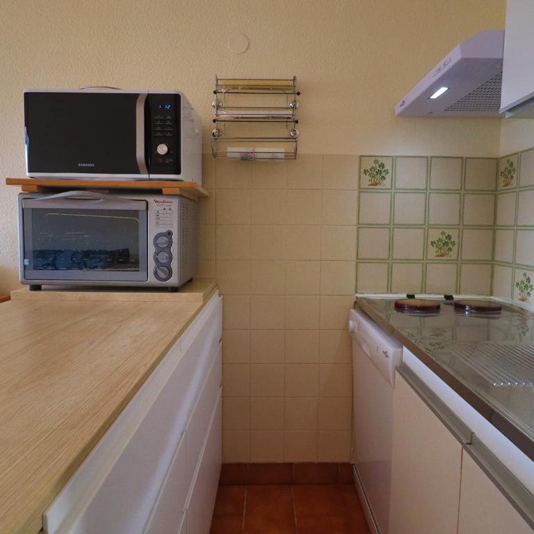 T2 à Sète avec climatisation et parking privé - FR-1-472-190 - Apartment - 7