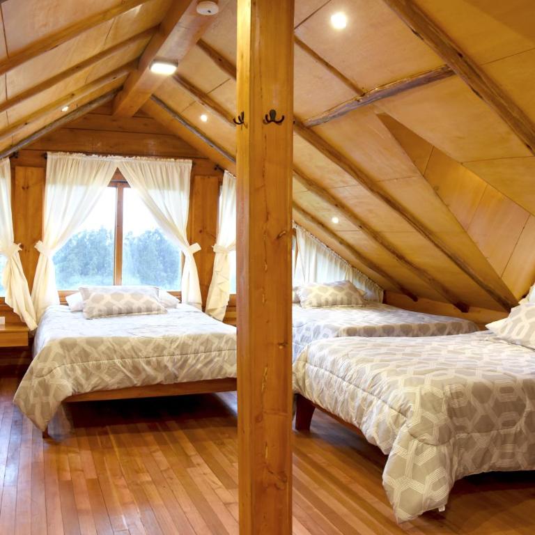 Vacaciones en Cuenca, quédate en Picota Cucho una encantadora quinta VIP con jacuzzi, turco, zona BBQ a 10km del centro de la ciudad - 20 huéspedes - 3 habitaciones - Villa de 3 dormitorios - 31