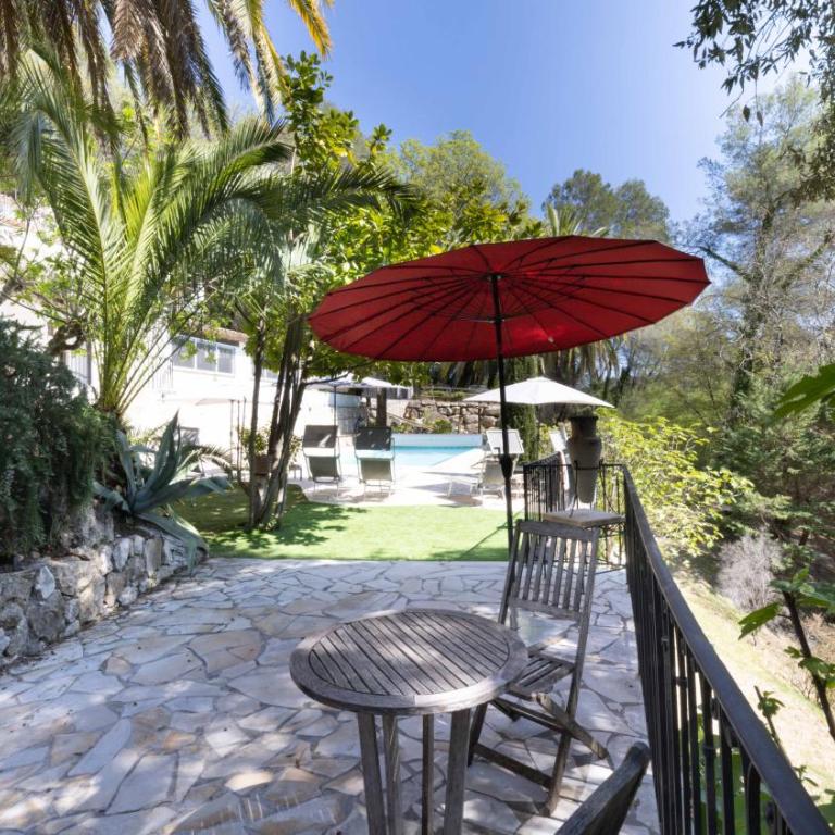 Belle maison atypique avec piscine chauffée - Apartment - 7