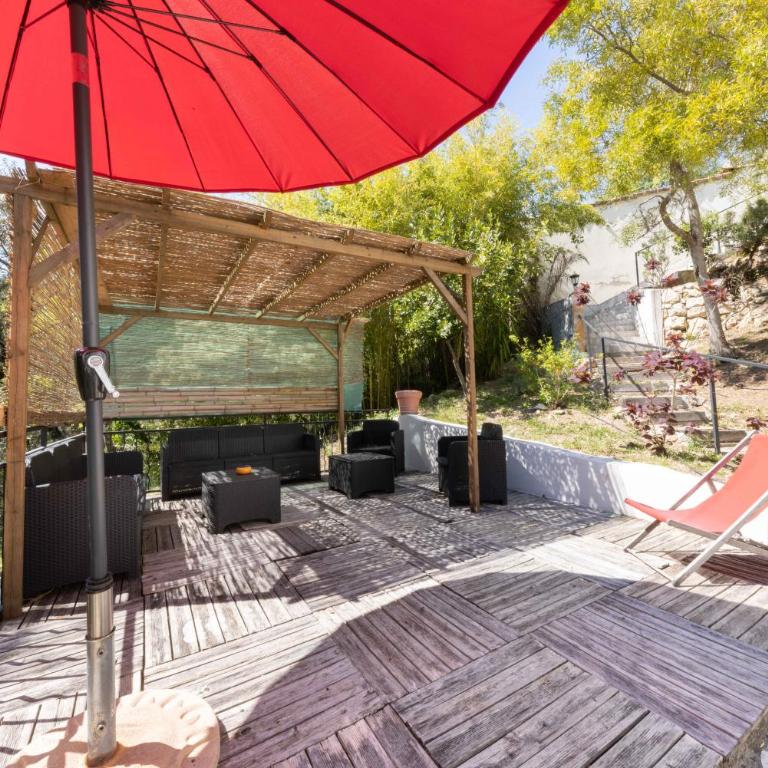 Belle maison atypique avec piscine chauffée - Apartment - 37