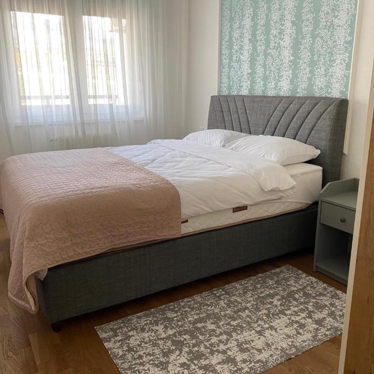 Zeus Apartment - Apartman sa 1 Spavaćom Sobom i Balkonom - 2