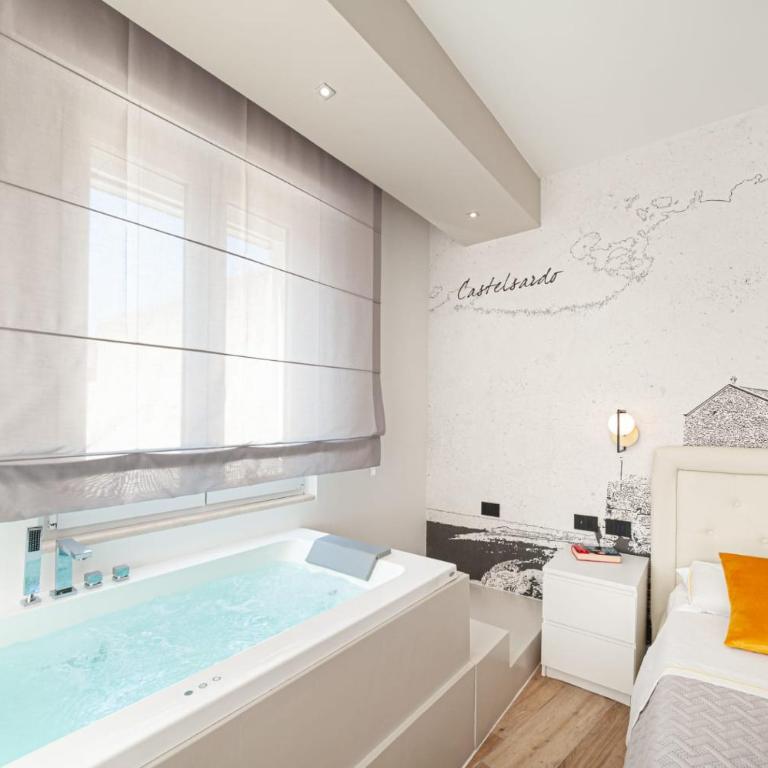 Eleonore Elegant Rooms - Queen Room with Spa Bath - 7